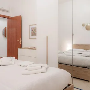Appartamento Bnbutler - Pellegrino Rossi, 42 - Ampio E Comodo Per 5, Milano